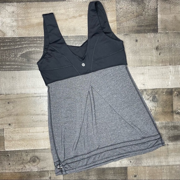 Lululemon Run Tame Me Tank size 6 - Picture 6 of 12
